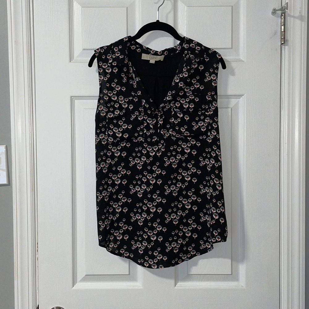 Loft black sleeveless blouse with white red fans (M)